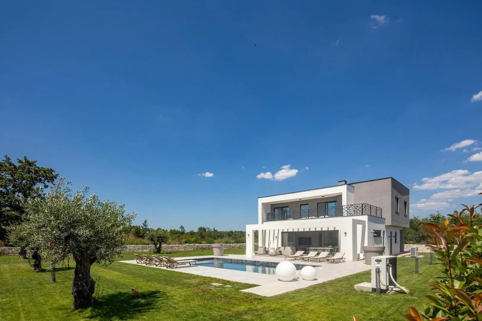 New! Luxury Villa Epic 4 - 50 M 2 Heated Pool Juršići